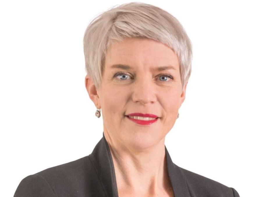 Claudia Wedekind Claudia Wedekind